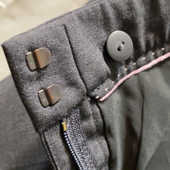 ANN TAYLOR CUFFED CHARCOAL GREY DRESS PANTS SZ 2P - Picture 12 of 16
